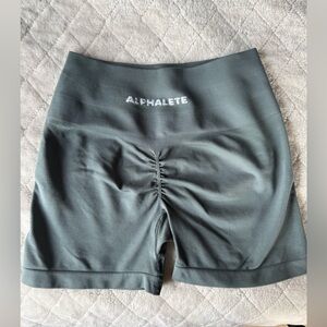 Alphalete amplify women’s shorts XS 4.5”